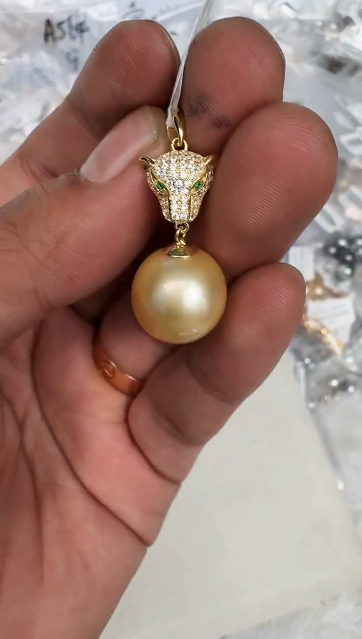 颈饰银S925镶嵌海水珍珠吊坠