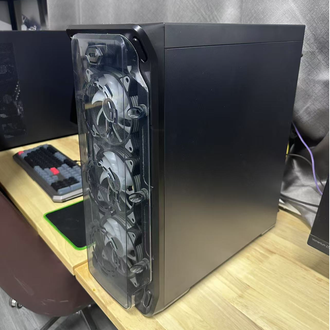95新  AMD  R5-5600+16+1t+6650显卡
