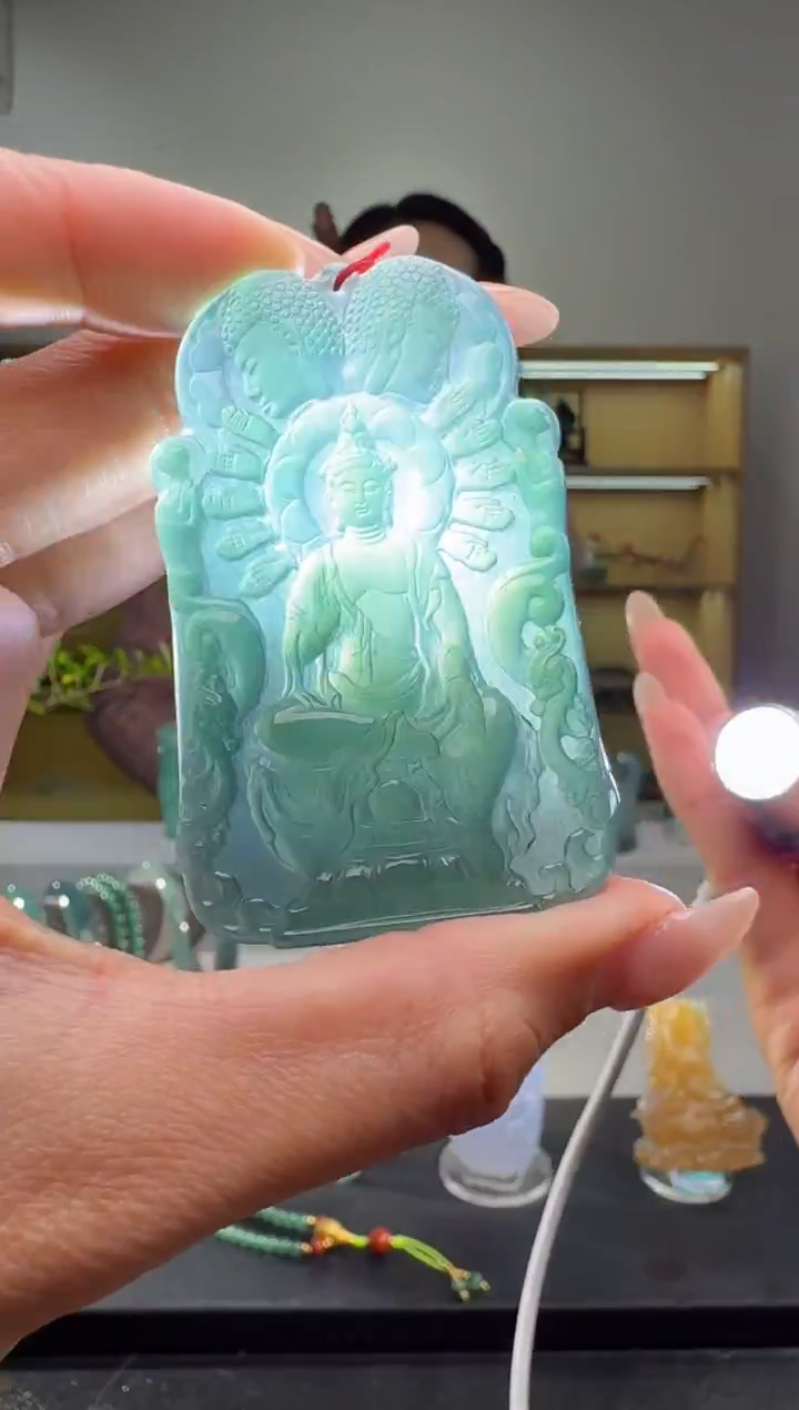 吊坠(不含链)未镶嵌翡翠千手观音