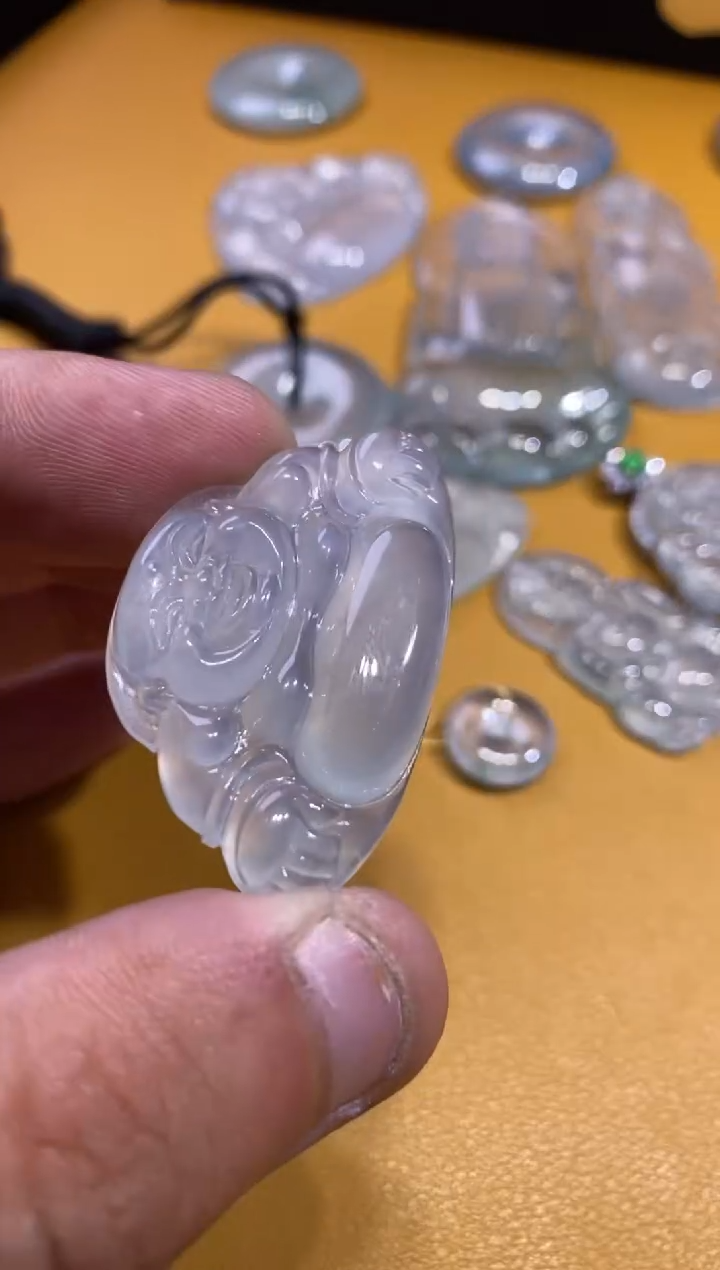 吊坠(不含链)未镶嵌翡翠佛公