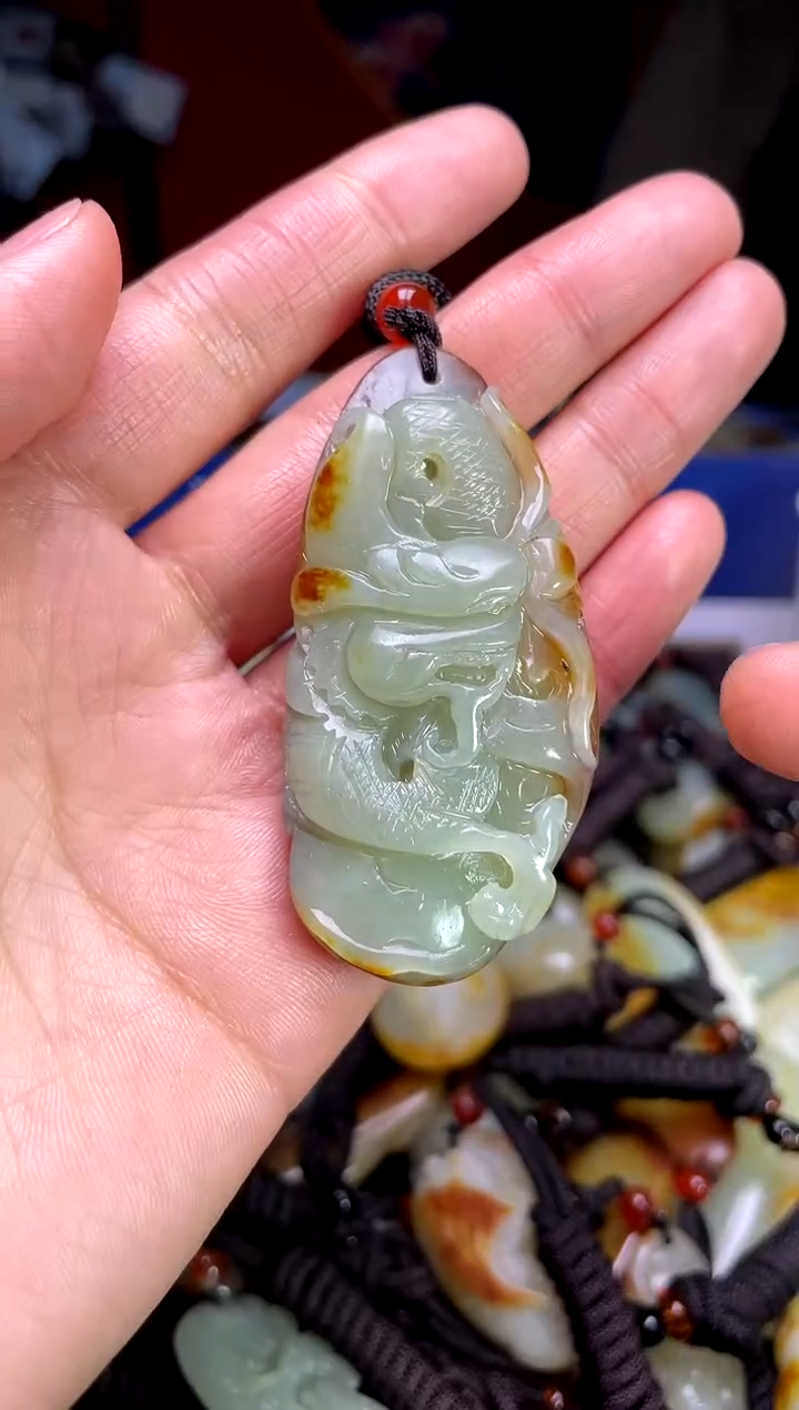 【闪购商品】和田玉颈饰未镶嵌123123