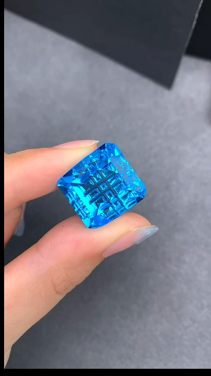 【闪购商品】托帕石裸石未镶嵌40.49克拉