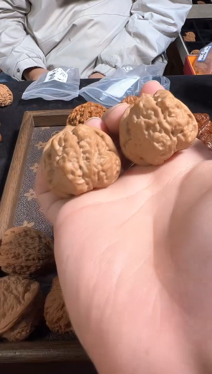 把件核桃39.4尺全品开背蛙蛙