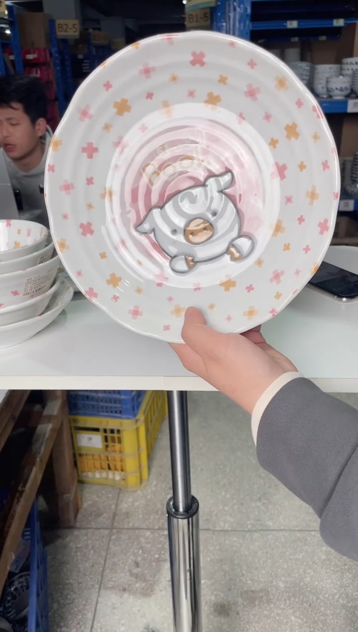 陶瓷卡通小猪8.7英寸深盘A6