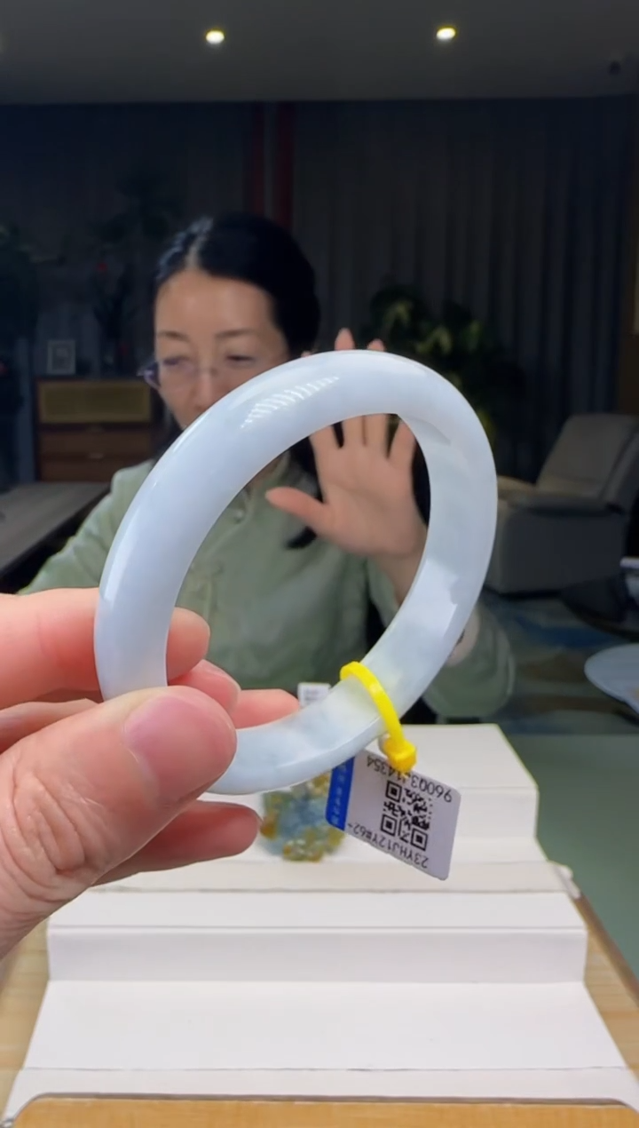 【闪购商品】翡翠手镯未镶嵌DY@@960Q3J14354