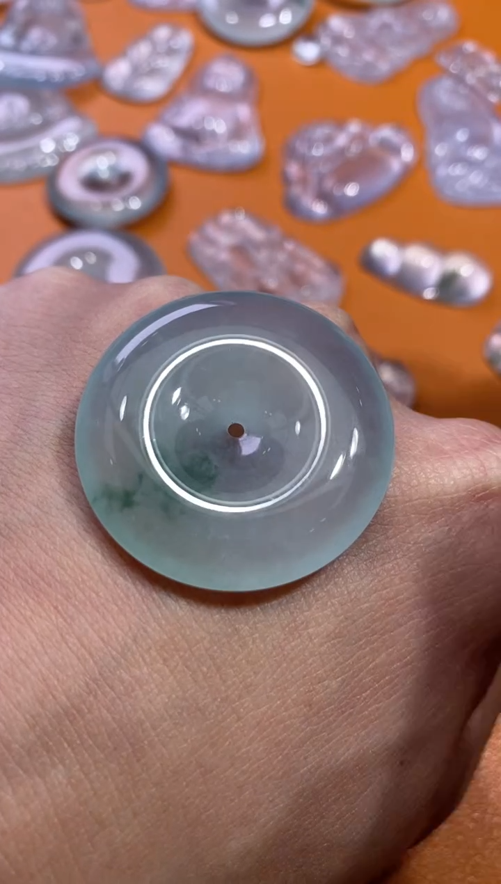 【闪购商品】翡翠颈饰未镶嵌扣子8800