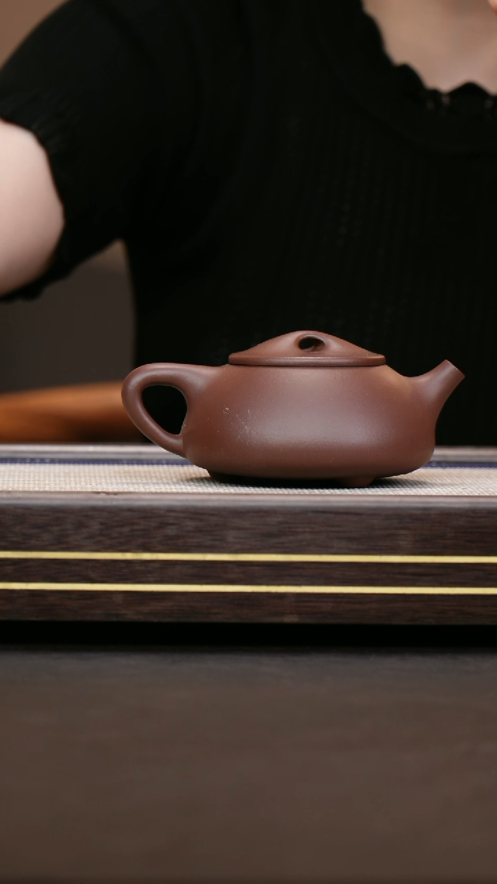 茶壶紫砂深井紫泥  满瓢