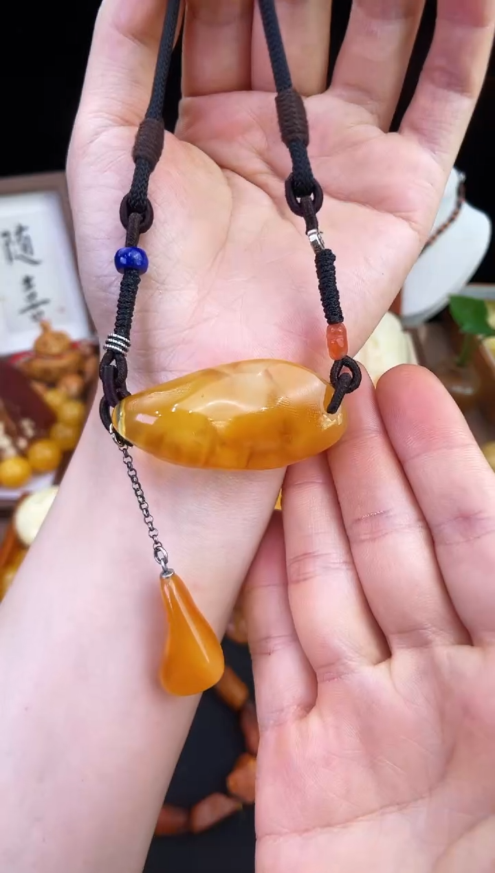 琥珀未镶嵌珠宝奇石柒月