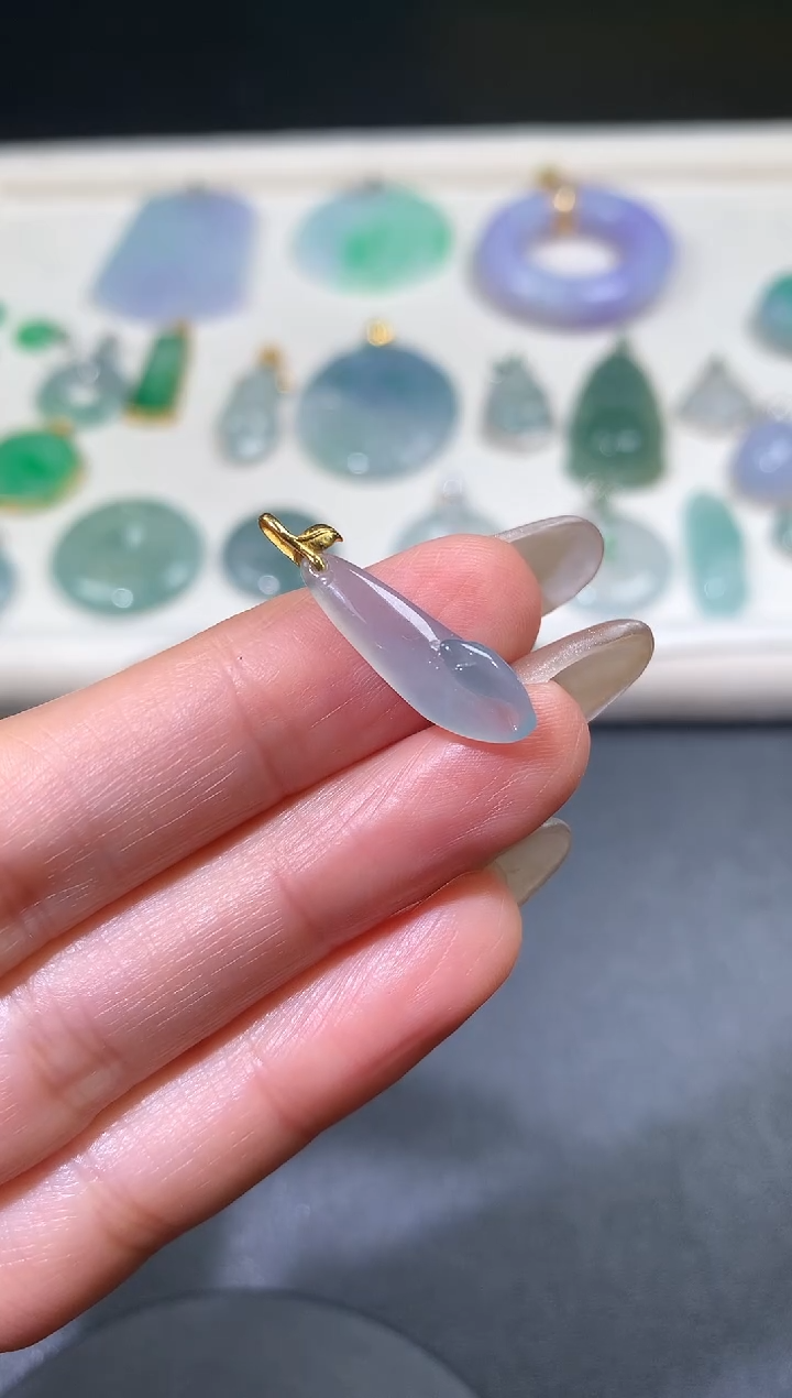 吊坠(不含链)18K金镶嵌翡翠翡翠