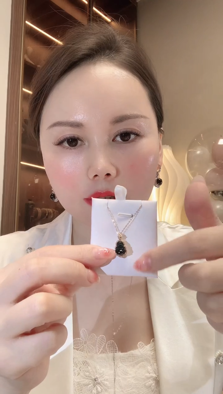 【闪购商品】翡翠项链18K金镶嵌A14 翡翠