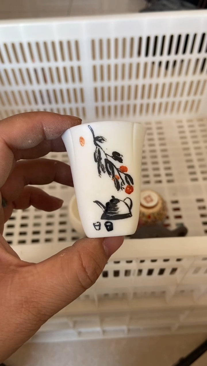 杯无运费险有瑕疵的摄影的产品有使用过的痕迹有点脏介意勿拍