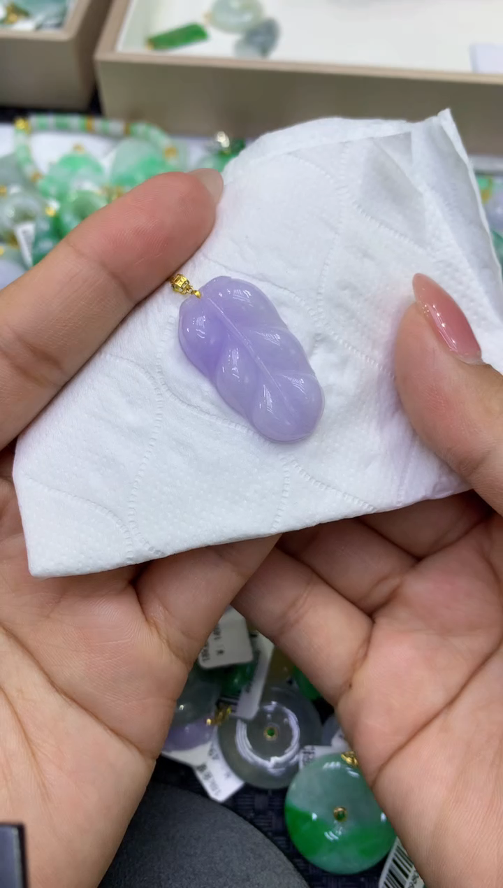 颈饰18K金镶嵌翡翠天然缅甸A货翡翠