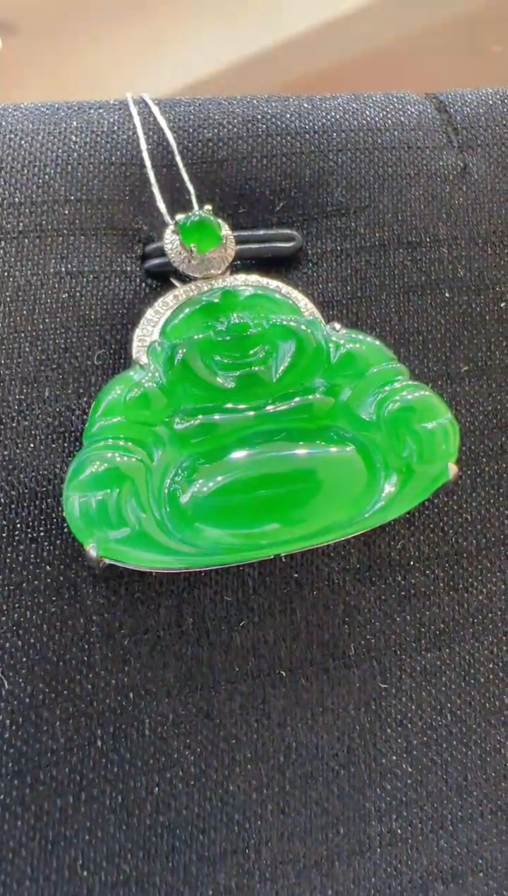 【闪购商品】翡翠吊坠(不含链)18K金镶嵌          