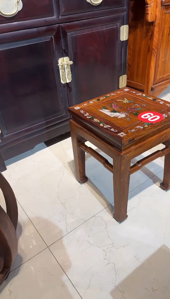 【闪购商品】木木艺缅花山鸟方凳498.8888
