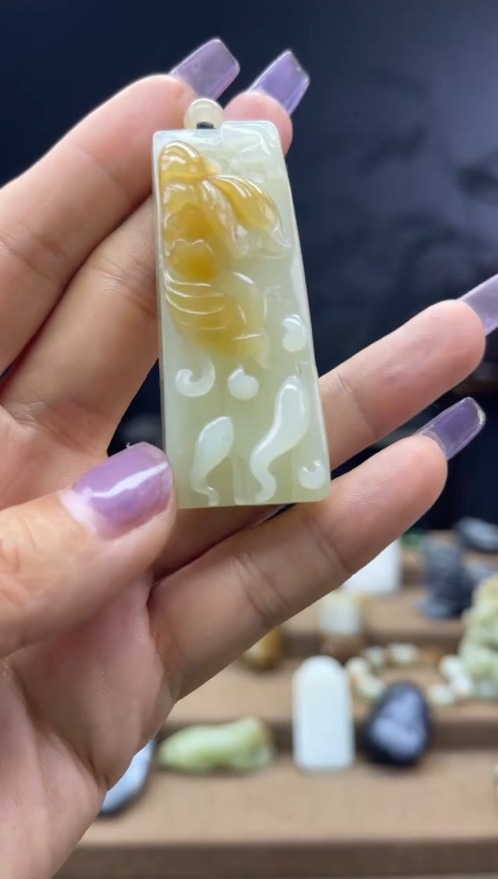 颈饰未镶嵌和田玉1