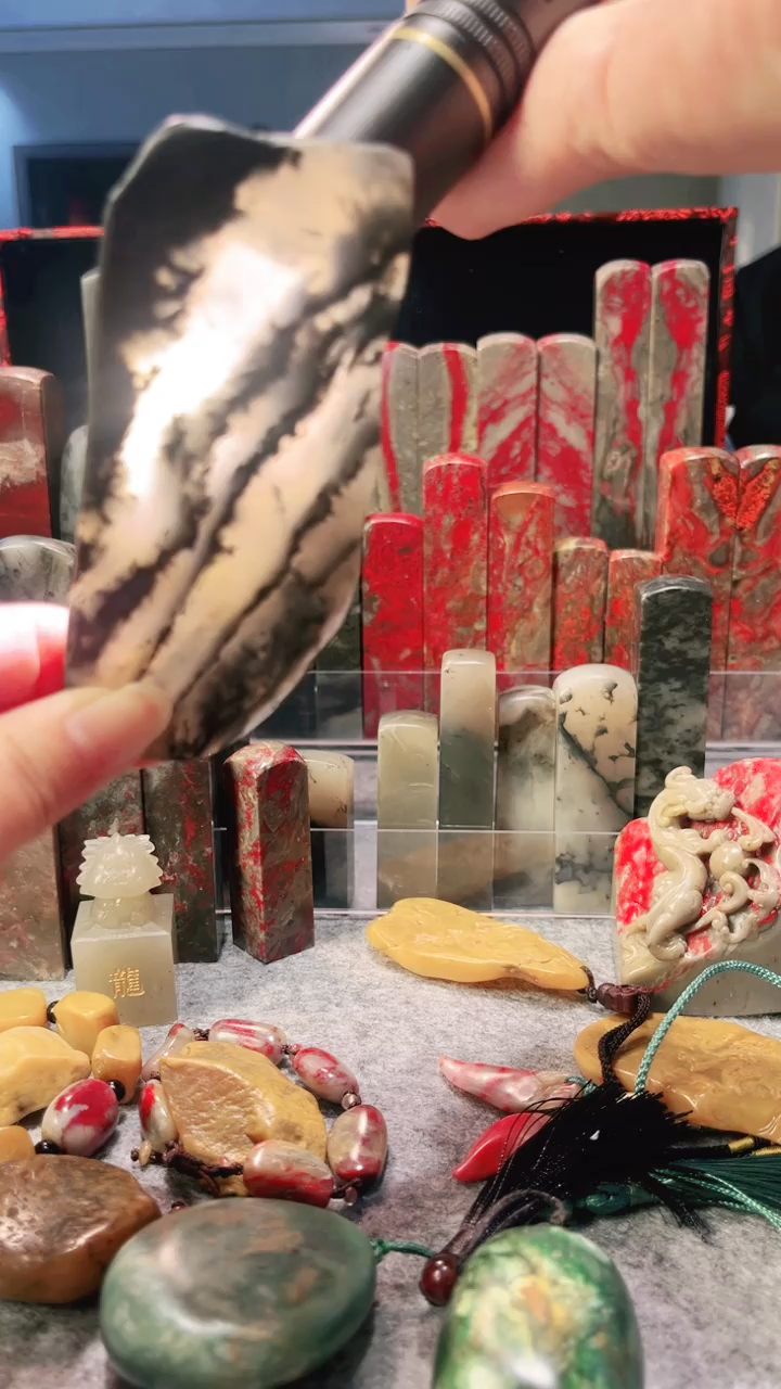 【闪购商品】昌化石昌化石水墨冻，软底