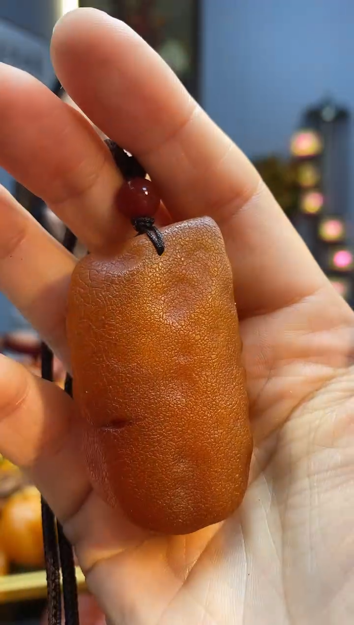 琥珀颈饰未镶嵌吊坠