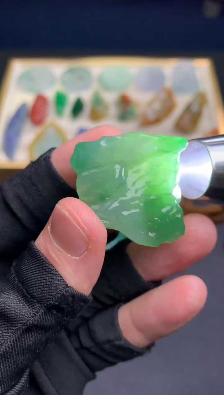 【闪购商品】定制翡翠未镶嵌