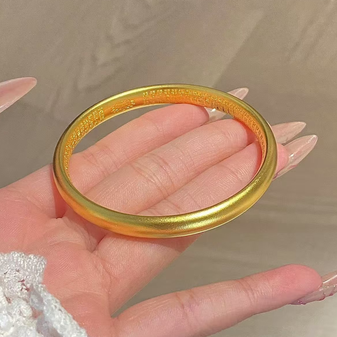 御瑞年足金999 宽版弧度小轮胎 卡7-8mm  精品   元旦特惠