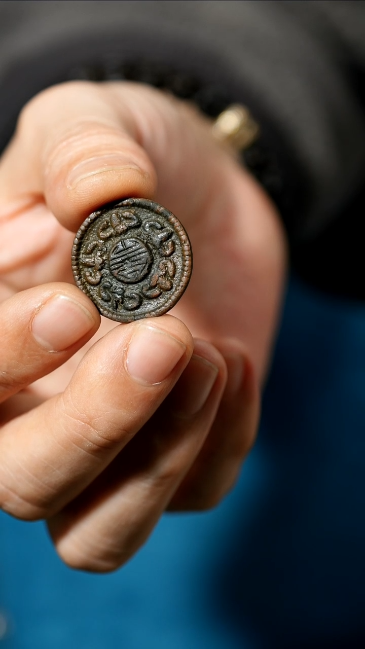 刘***锅藏传天铁设计元素