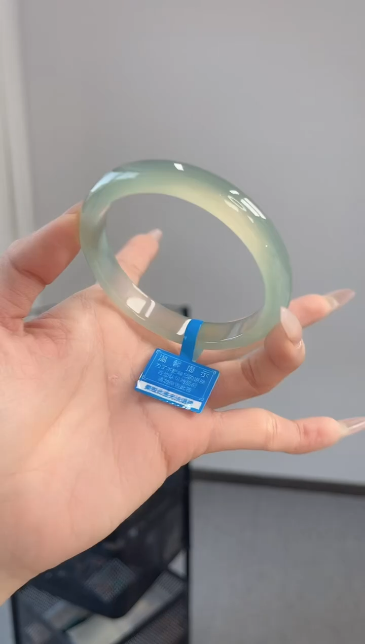 【闪购商品】玛瑙/玉髓手镯未镶嵌59-60圈