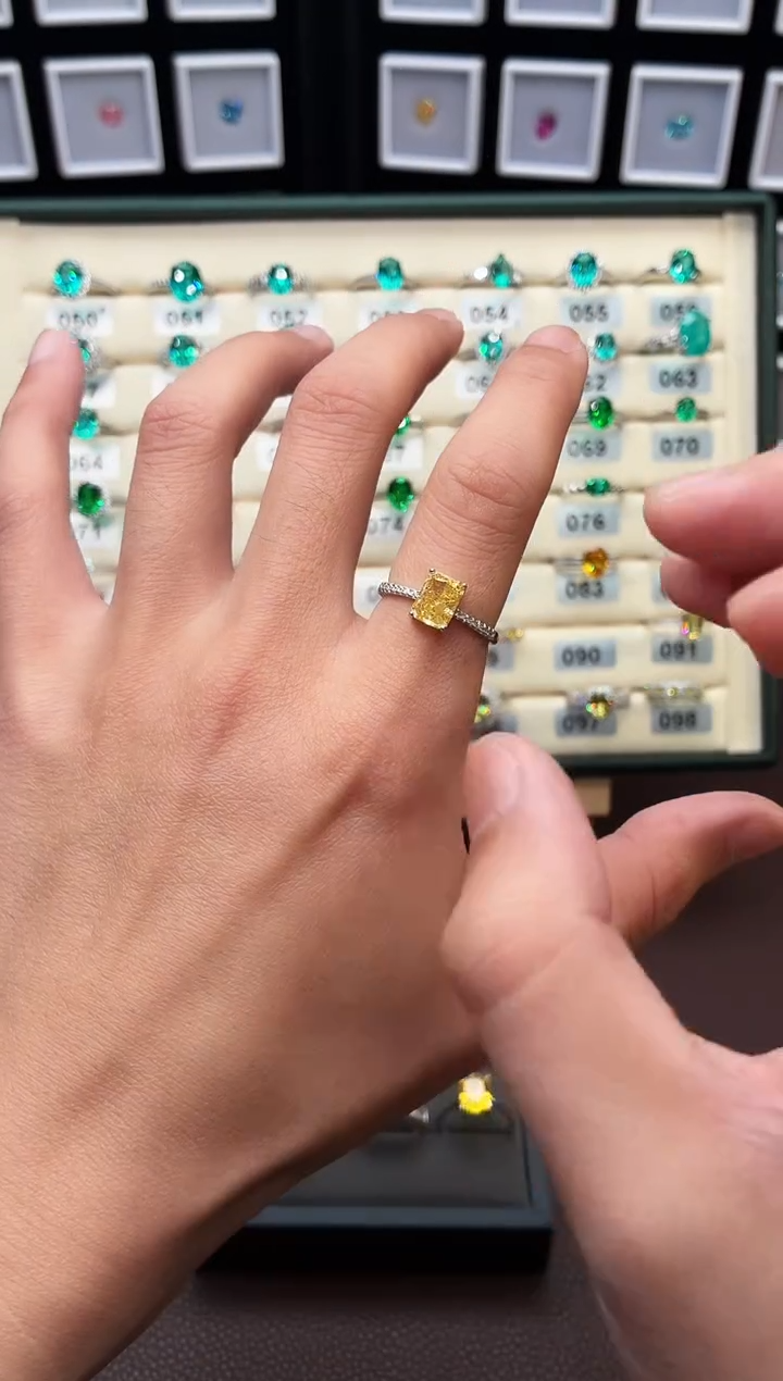 戒指彩色蓝宝石银S925镶嵌1111