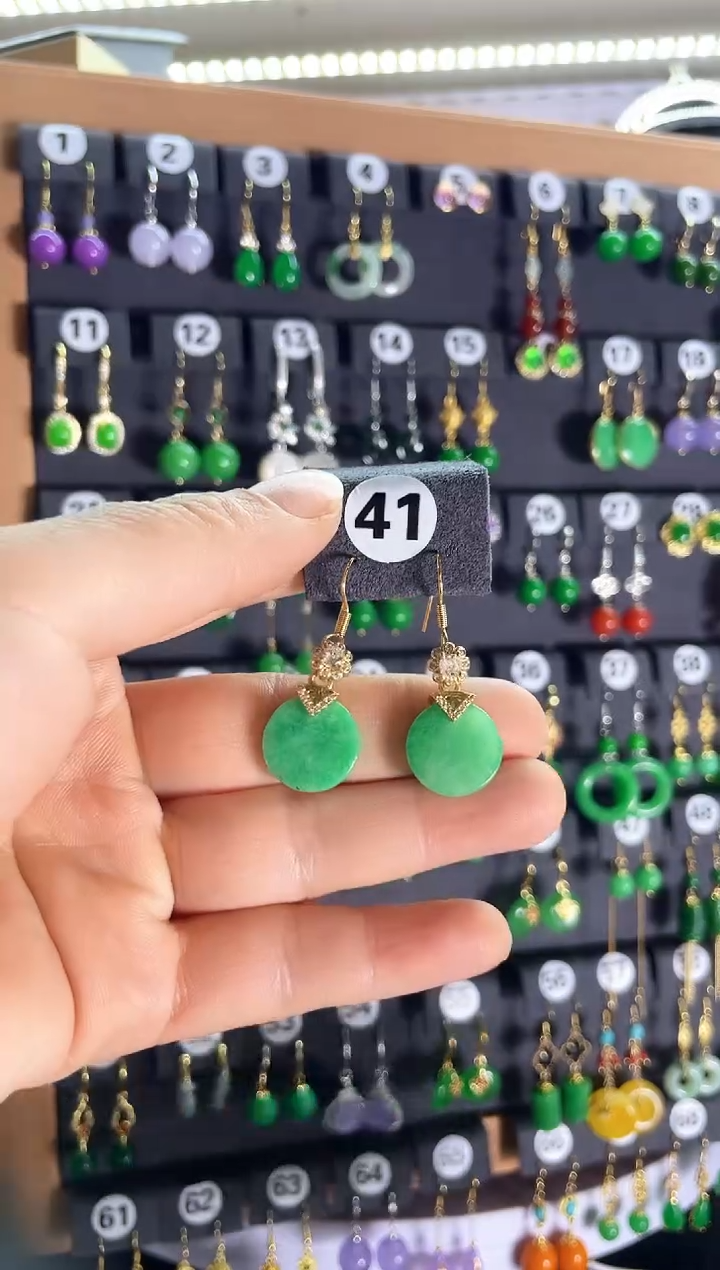 【闪购商品】翡翠耳饰银S925镶嵌41...