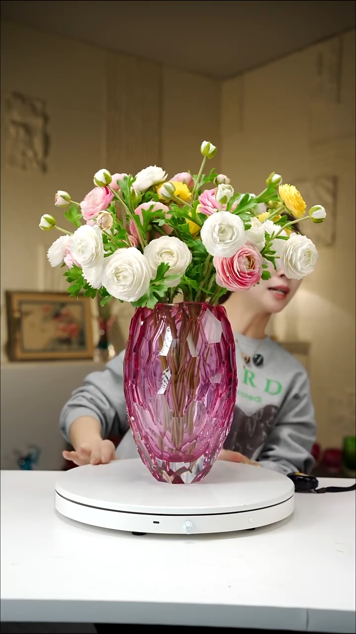 手工艺品琉璃金红色不规则凹面花瓶小号