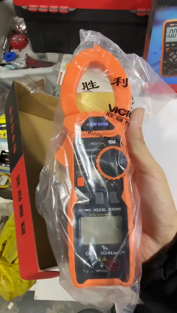 深圳胜利DM6056B  数字钳形表