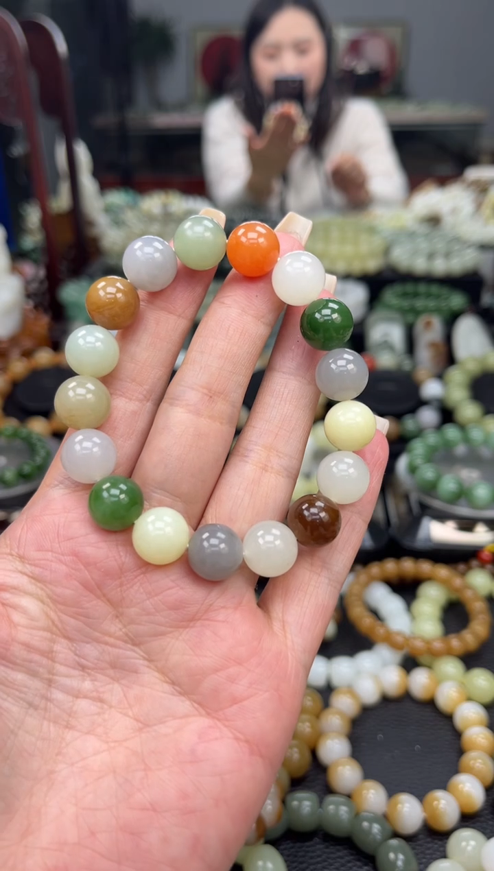 【闪购商品】和田玉手串未镶嵌多2卡16