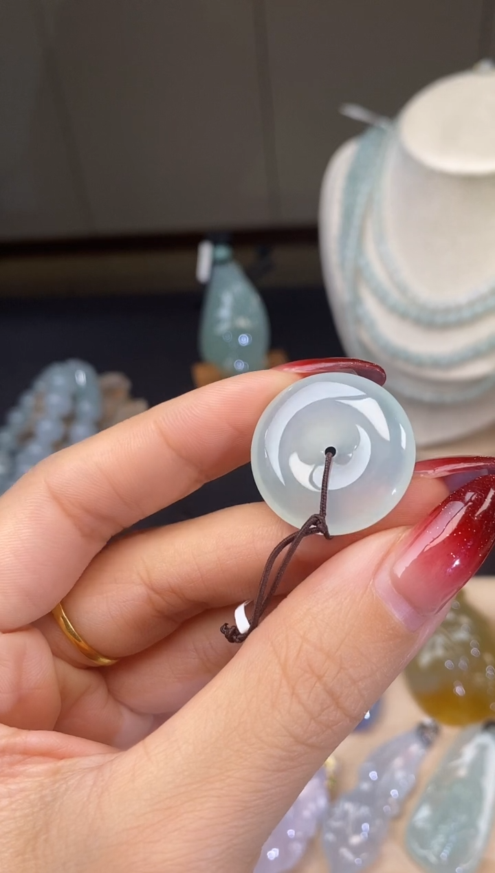 【闪购商品】翡翠吊坠(不含链)未镶嵌扣子