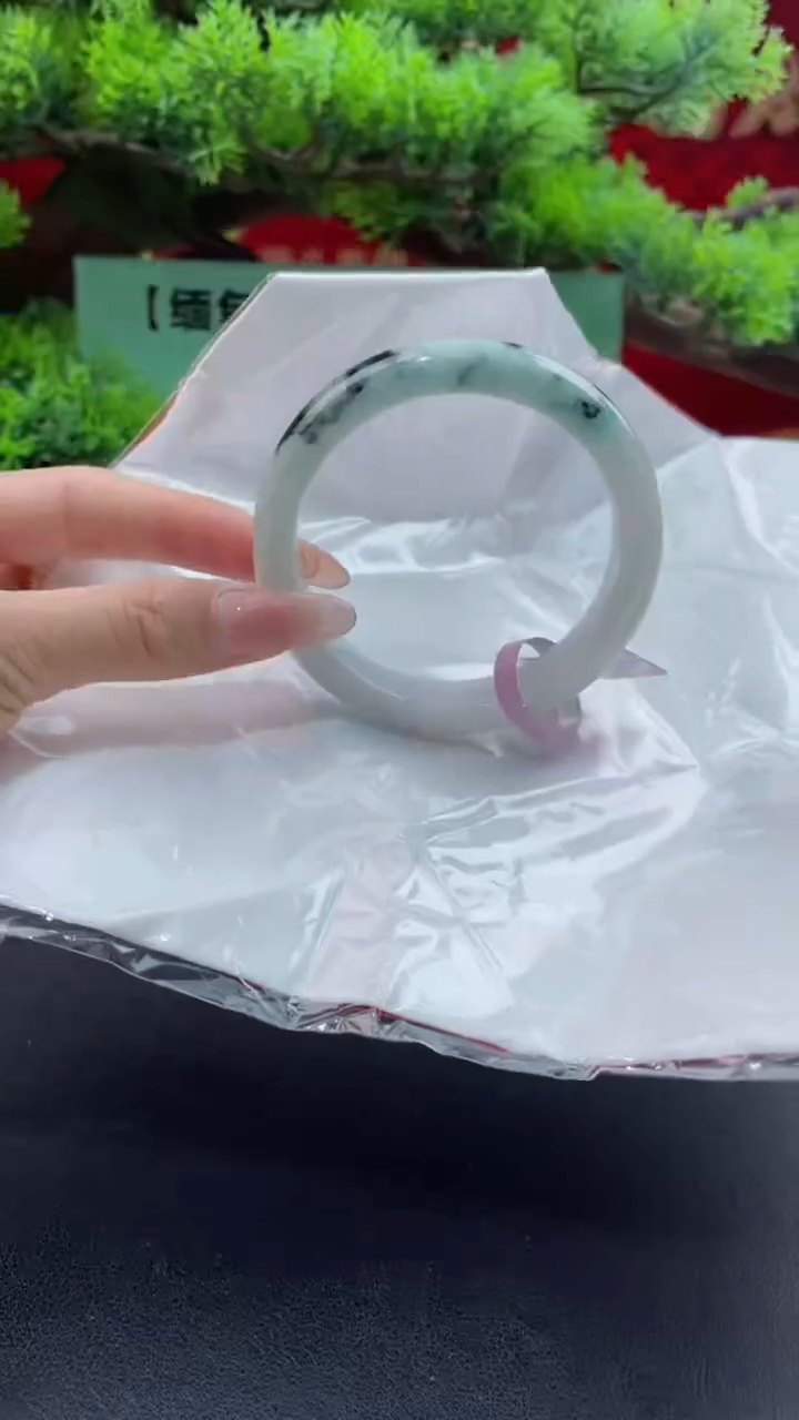 【闪购商品】翡翠手镯未镶嵌4翡翠手镯（微瑕）