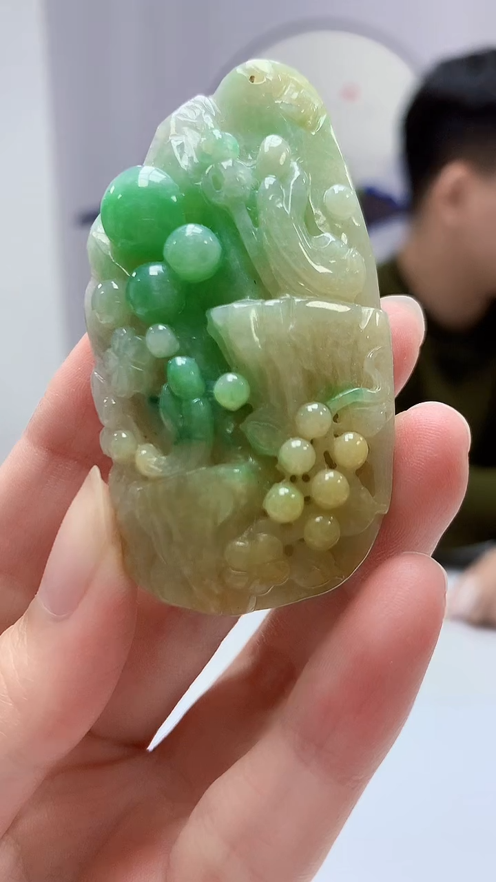 【闪购商品】定制翡翠未镶嵌4917zm-毛货挂件180