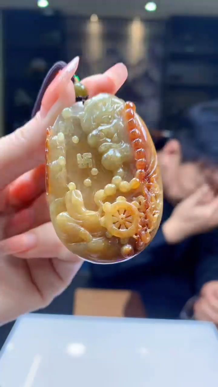 【闪购商品】定制翡翠未镶嵌1074-毛货挂件32