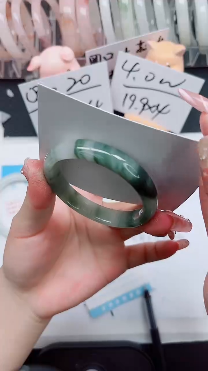 【闪购商品】石英质玉手镯未镶嵌335-55