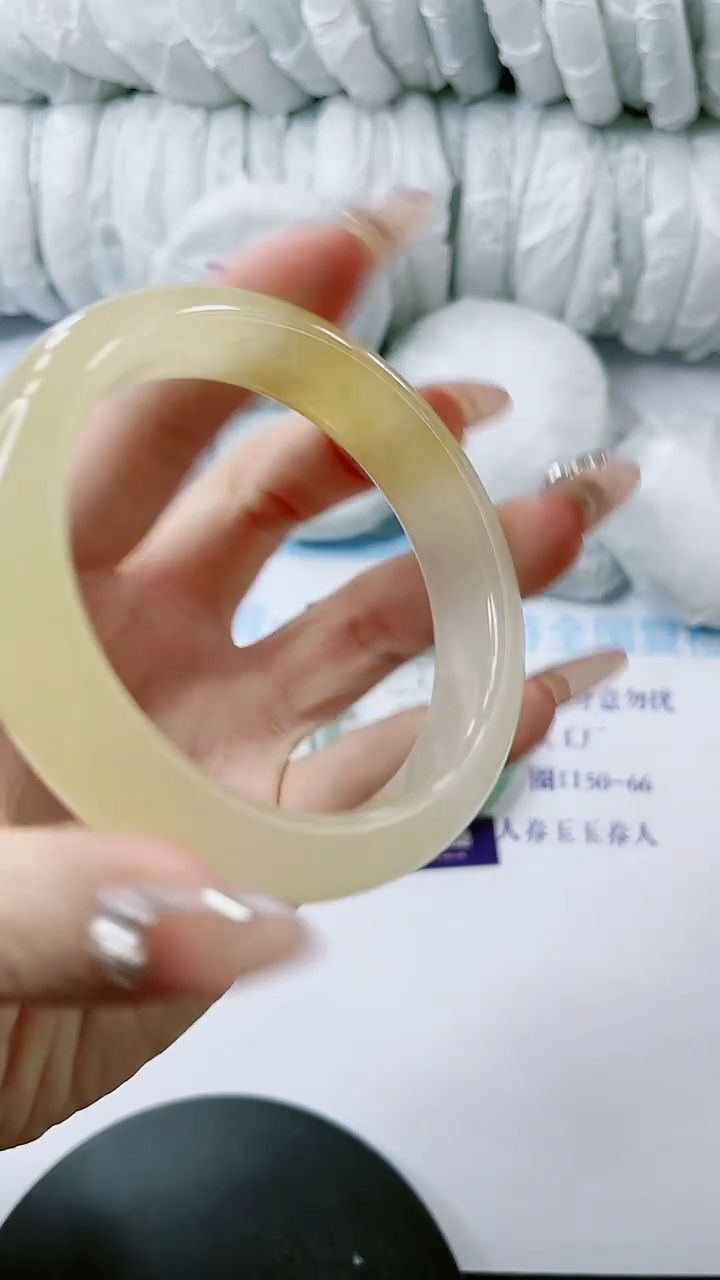 【闪购商品】石英质玉手镯未镶嵌多样性发货V118