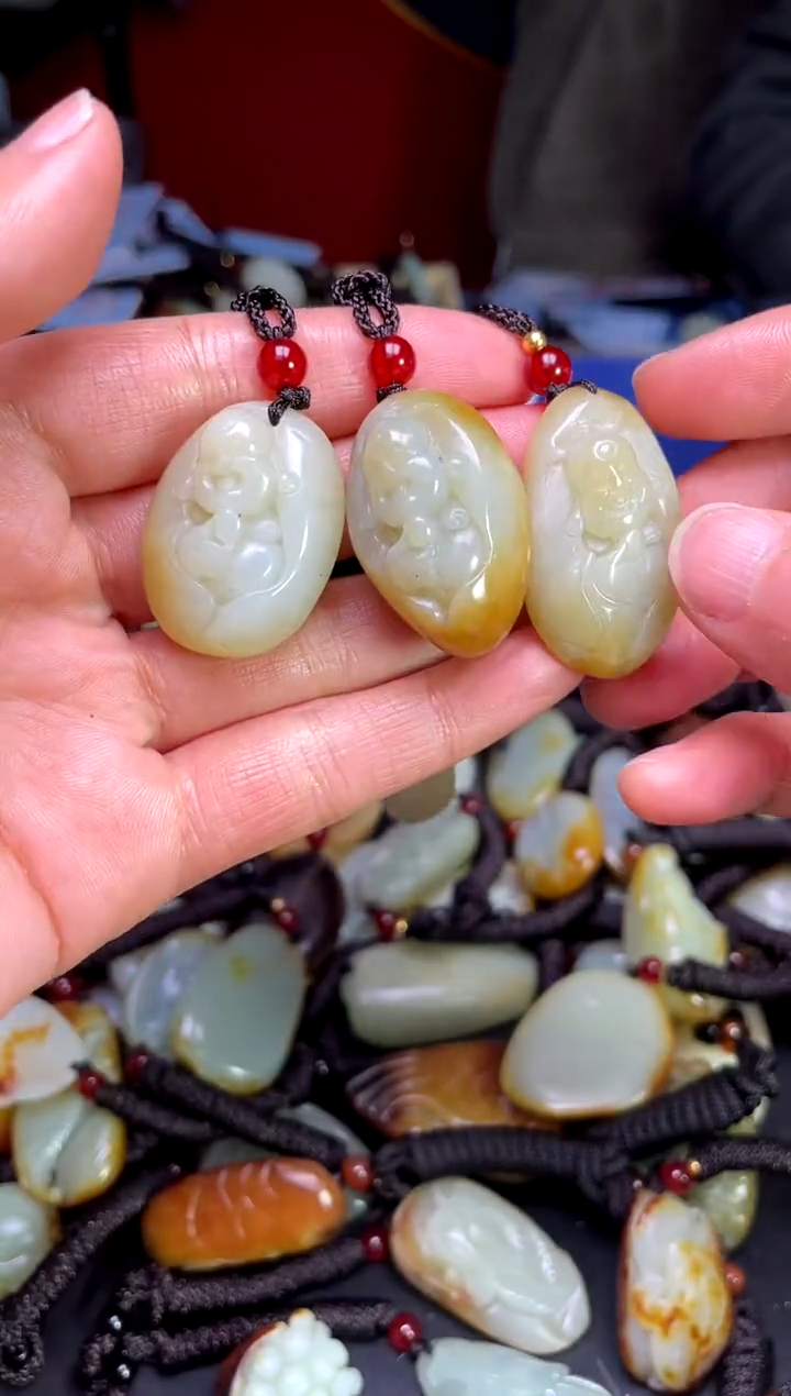 【闪购商品】和田玉颈饰未镶嵌1