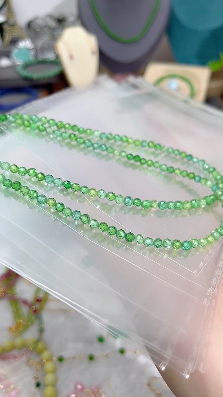 【闪购商品】尖晶石颈饰银S925镶嵌绿99