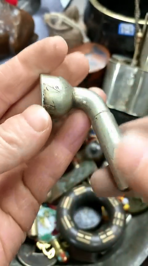 【闪购商品】一物一拍编号4锅头