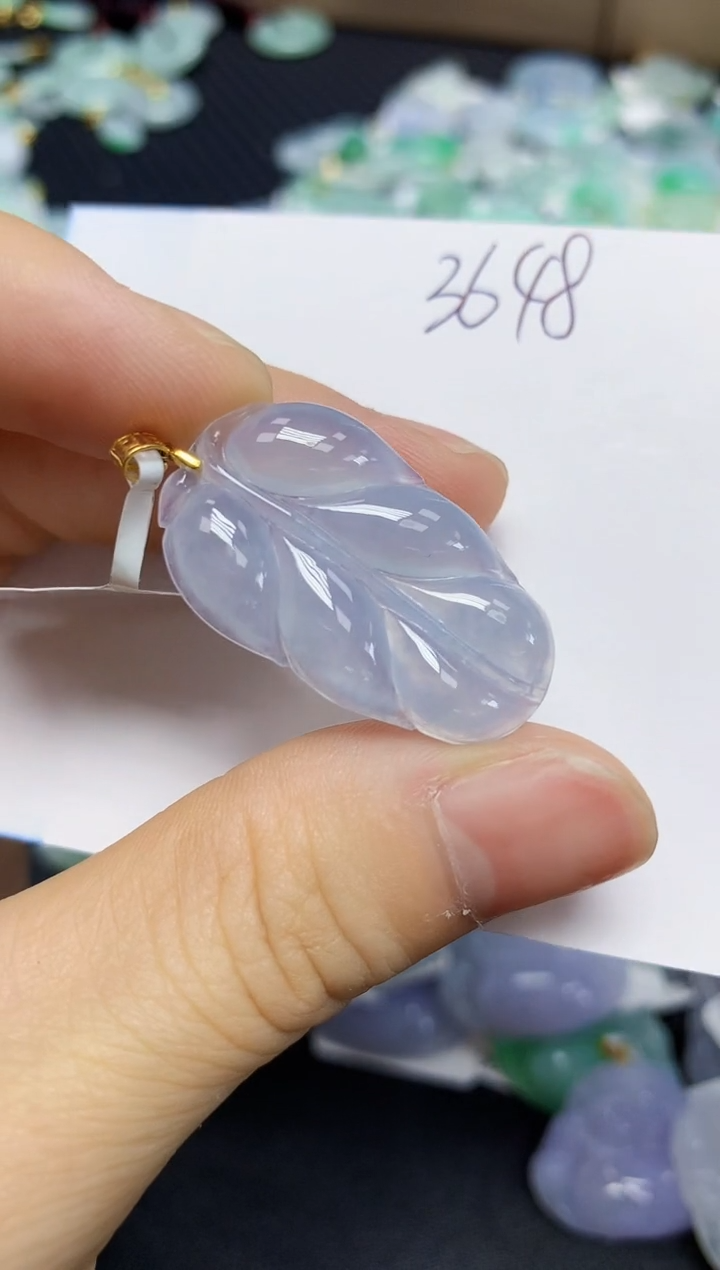 翡翠18K金镶嵌颈饰天然缅甸翡翠A货