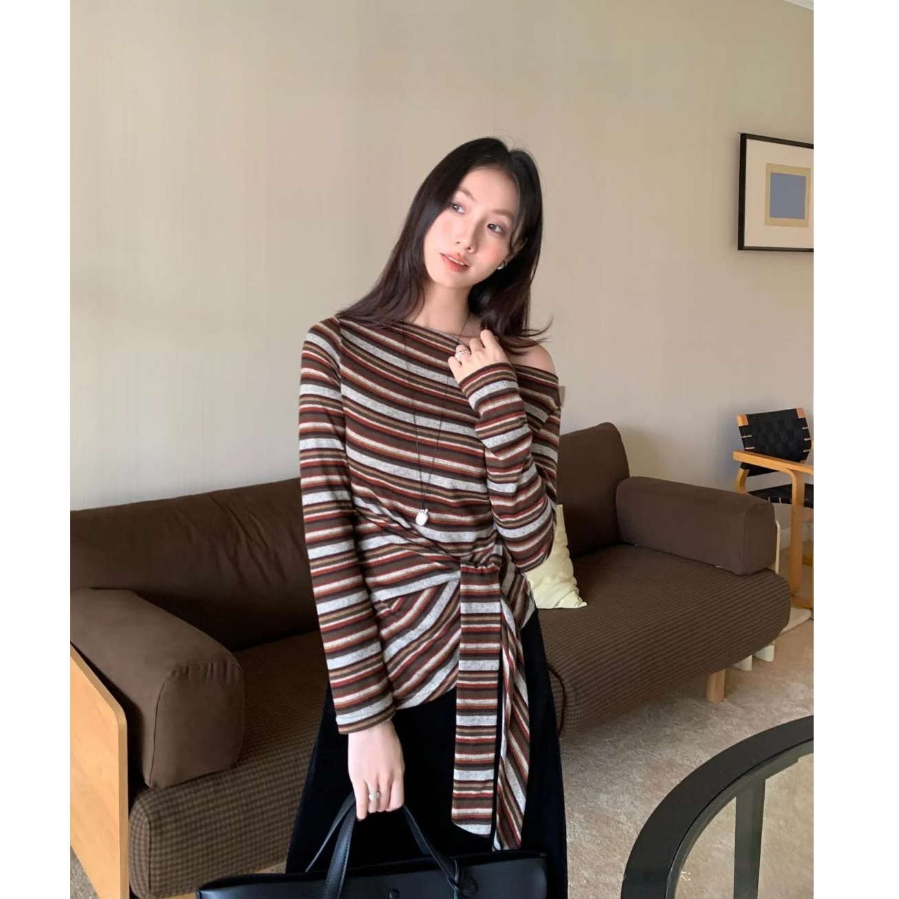 复古风韩系早秋松弛感撞色一字肩条纹不规则绑带女长袖针织上衣