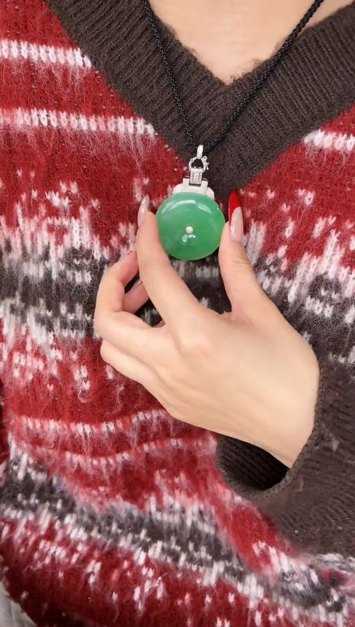 【闪购商品】翡翠颈饰18K金镶嵌翡翠平安扣