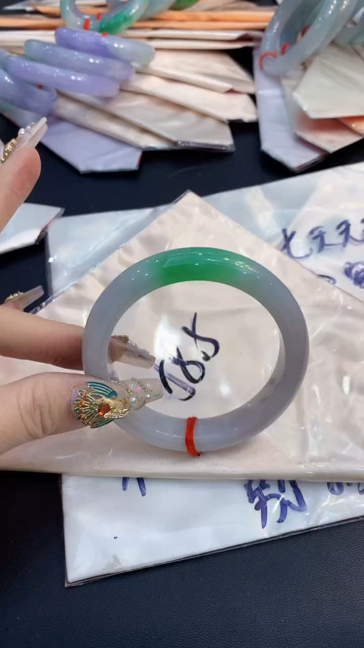 【闪购商品】翡翠手镯未镶嵌0800412091