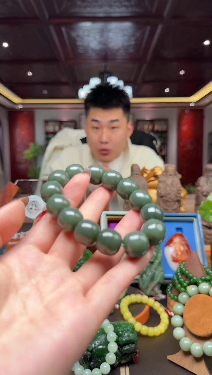 未镶嵌和田玉挂件qml16