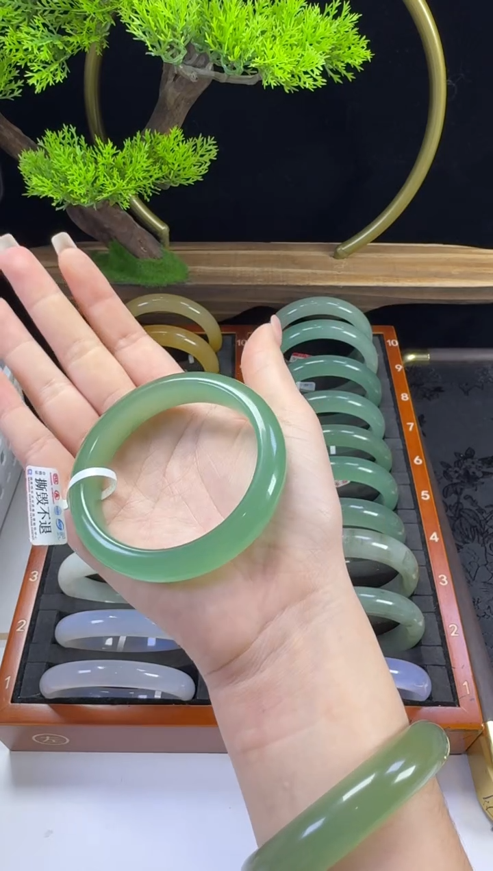 未镶嵌手镯东陵石56mm