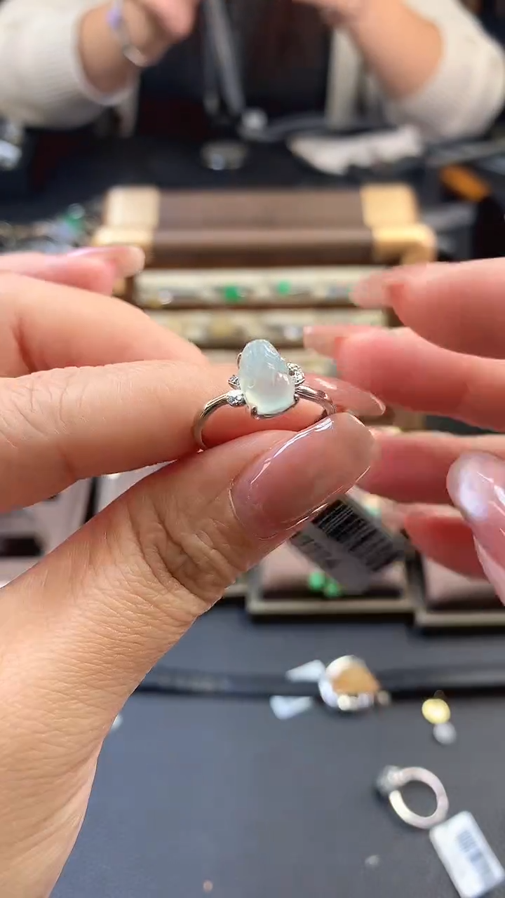 颈饰银S925镶嵌翡翠17774