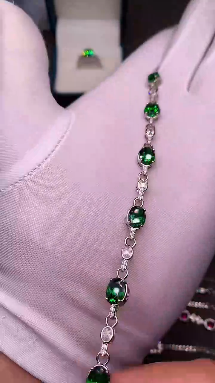 【闪购商品】透辉石手链银S925镶嵌.......