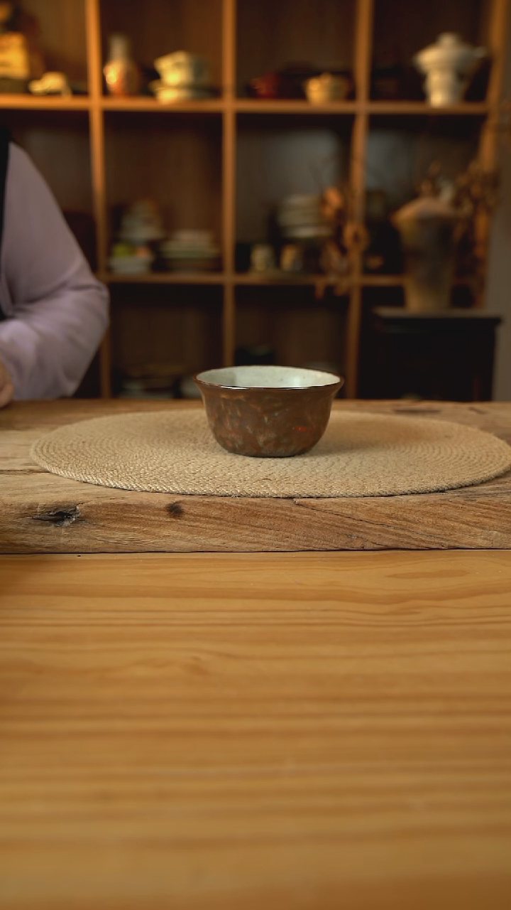 敦煌黑泥系列的手捏喇叭碗1个