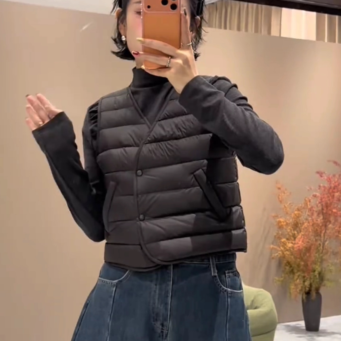 欧货轻薄羽绒马甲女冬季百搭无袖加厚背心双排扣修身保暖马甲羽绒