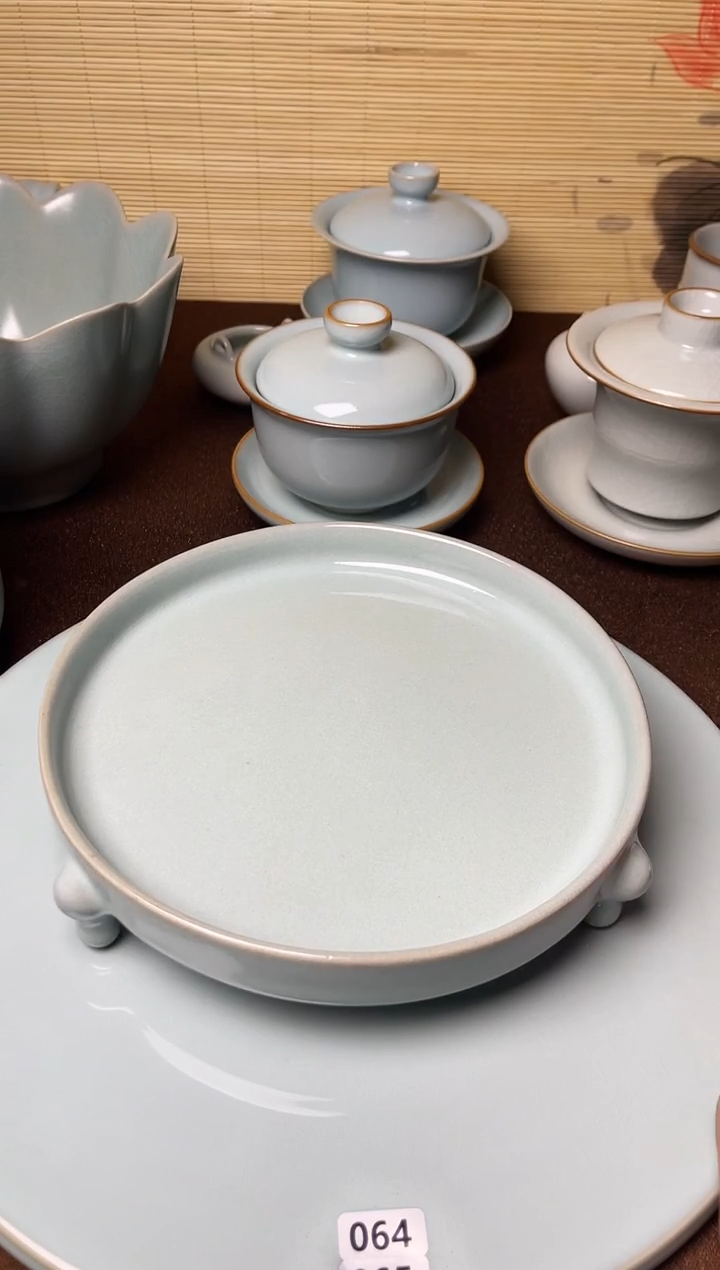 一品一价-二级天青釉大号三足洗